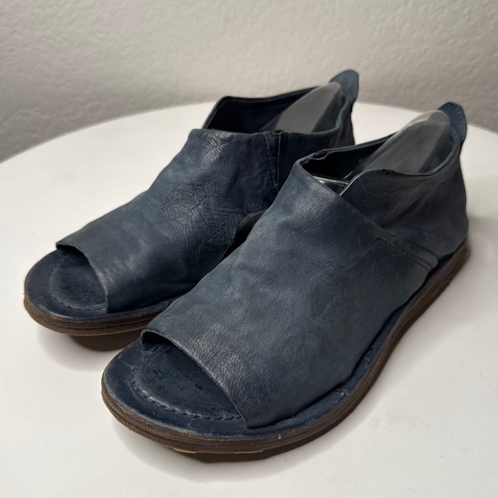 A.S.98 Reiley Blue Distressed Leather Wide Strap Open Toe Sandals Size 5.5/6